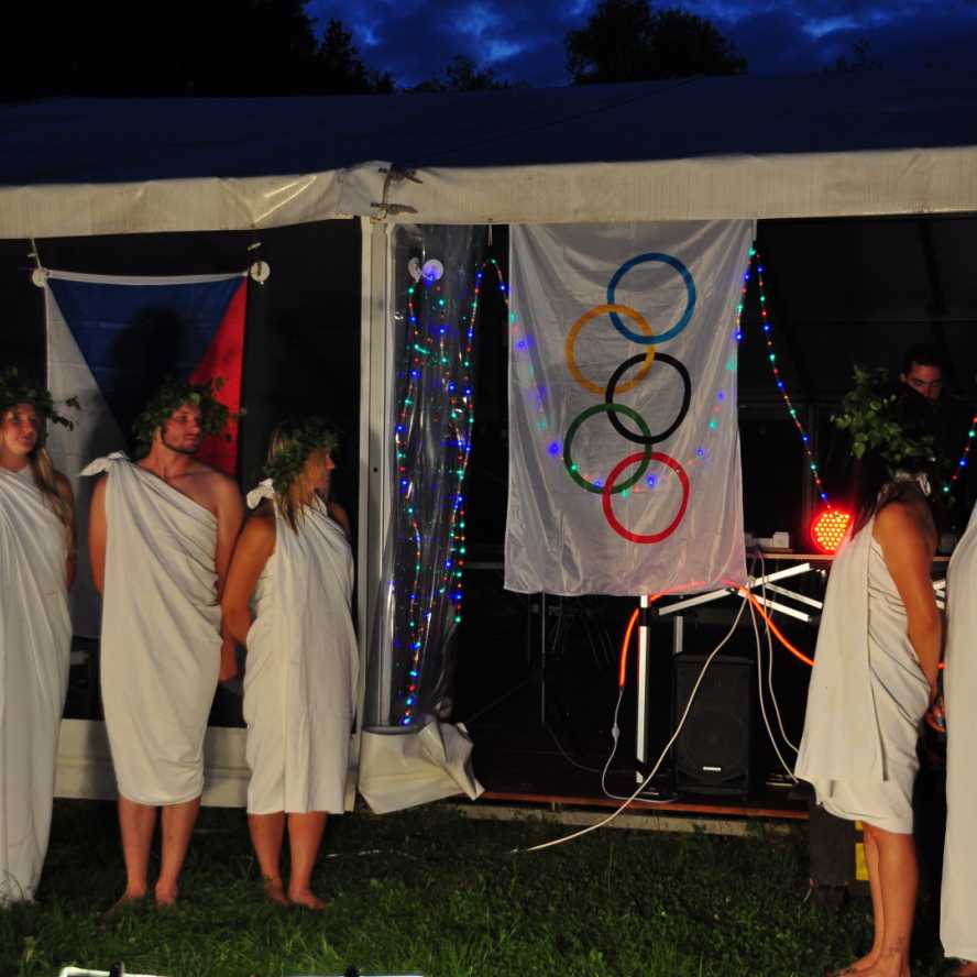 První etapa CETEH, disco, bohové Olympu...a mnoho dalšího!