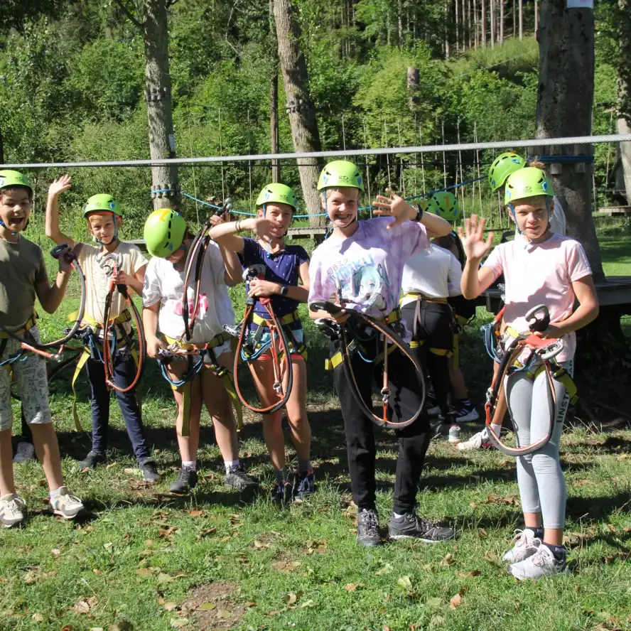 SPORTOVÁNÍ, ODDÍLOVKA, LANÁČ