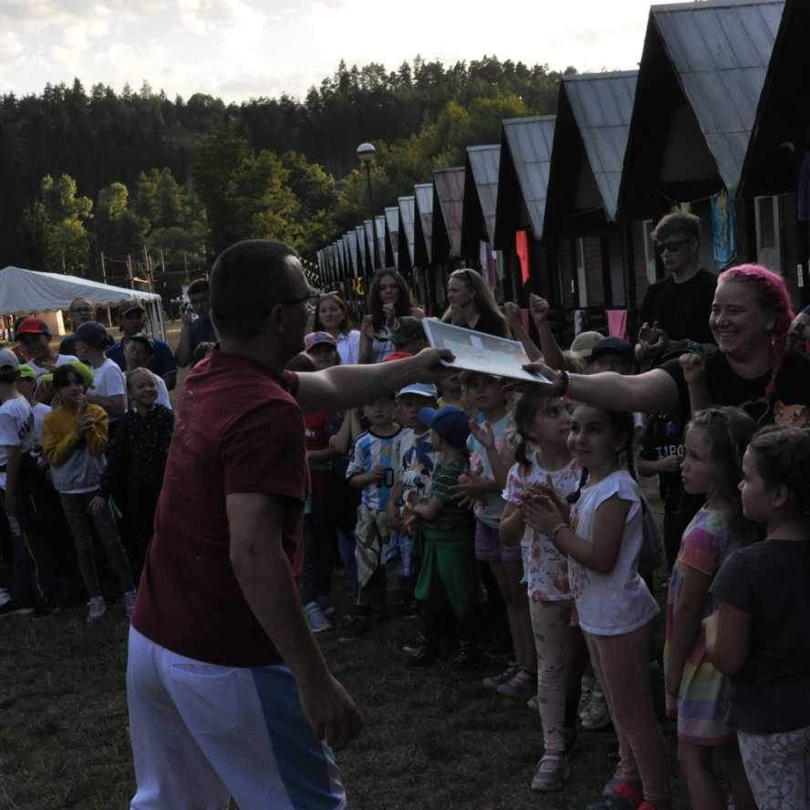 Den čtvrtý ve znamení oddílových programů