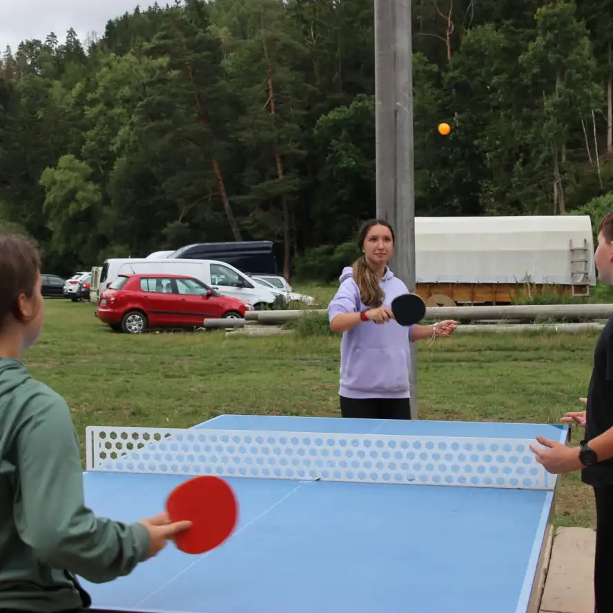 SPORTOVÁNÍ, ODDÍLOVKA, LANÁČ