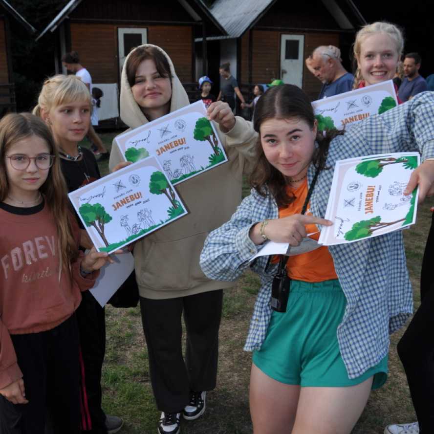 Zprávy z Dvojky aneb balíme!