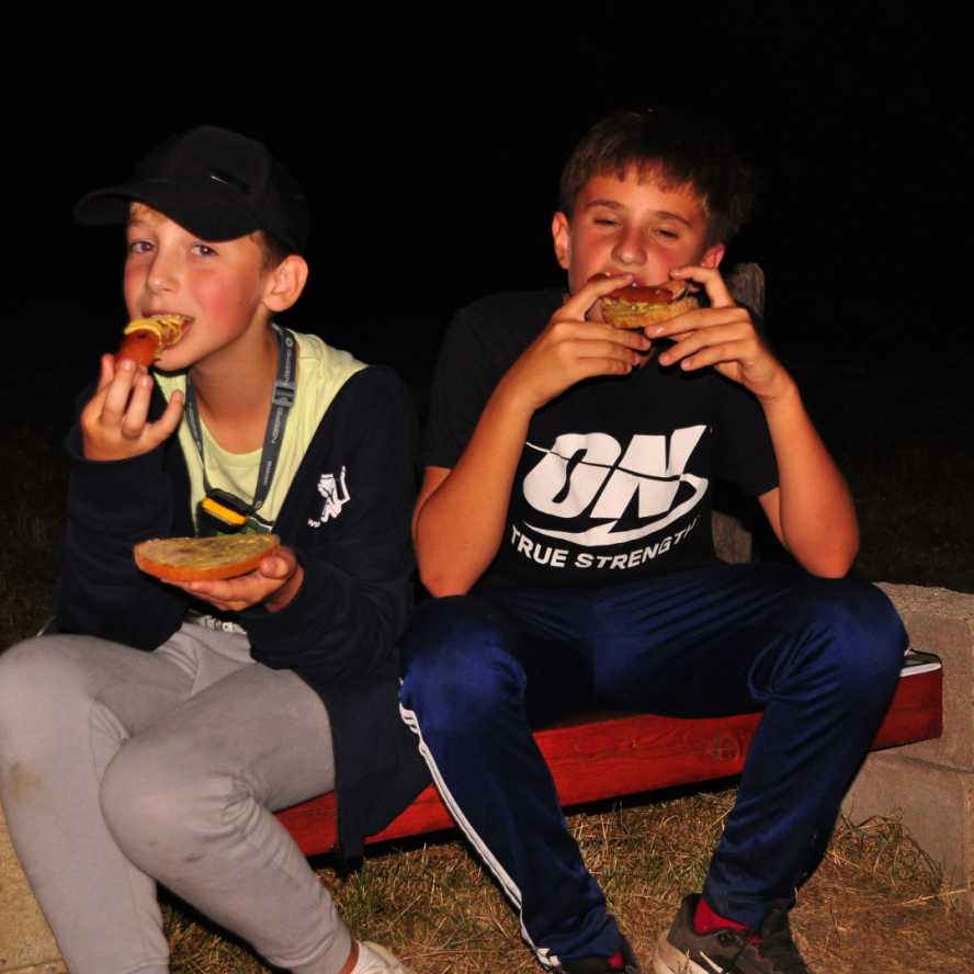 Putování aneb do svítání ať jsi doma!
