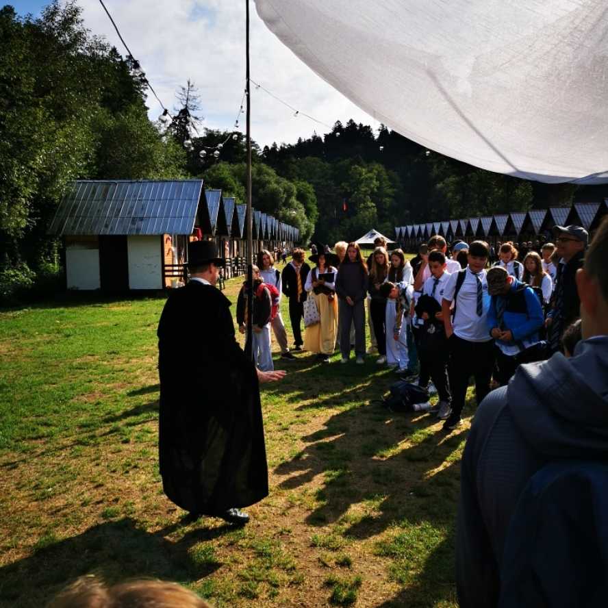 Tábor v půlce