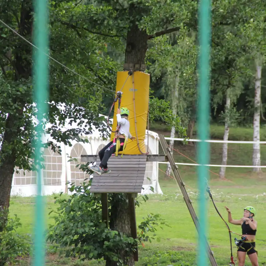 SPORTOVÁNÍ, ODDÍLOVKA, LANÁČ