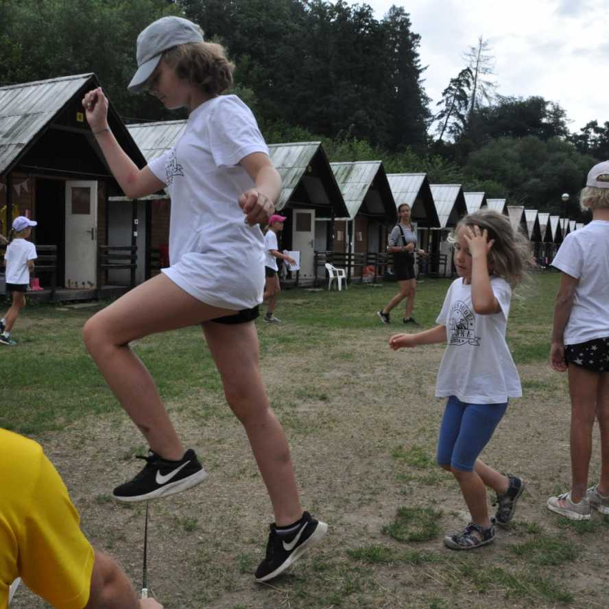 Den třináctý, nikoliv nešťastný