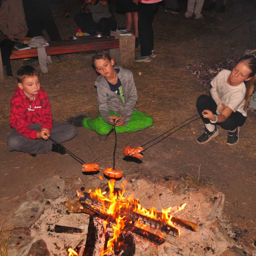 Putování aneb do svítání ať jsi doma!