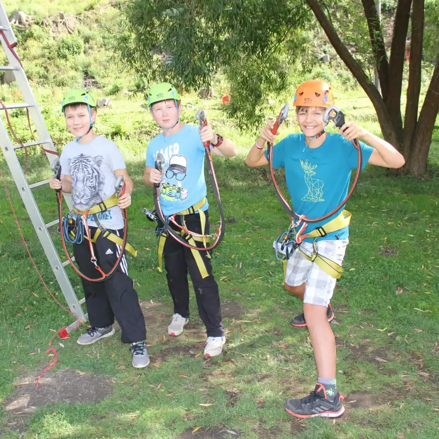 SPORTOVÁNÍ, ODDÍLOVKA, LANÁČ